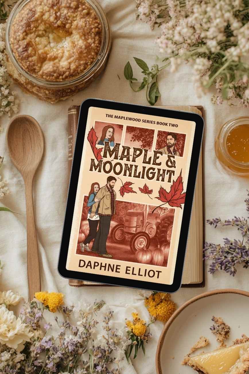 Maple & Moonlight by Daphne Elliot Book Review